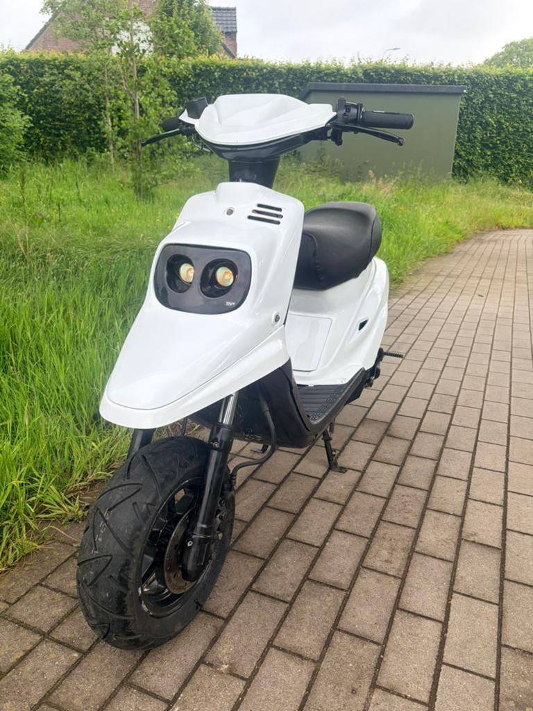 Booster spirit b klasse nieuwstaat !!!! Alles is vernieuwd !, Ophalen, Overige modellen, Nieuw, Klasse B (45 km/u)