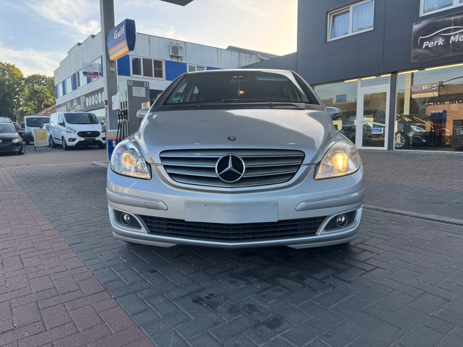 Mercedes-Benz B150 - BENZINE - AIRCO - 150.000 km - 2007, Auto's, Stof, 1498 cc, Zwart, Bedrijf