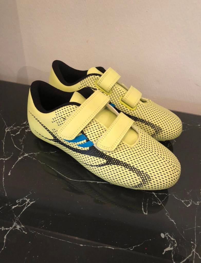 Kinderen voetbalschoenen, Sport en Fitness, Voetbal, Ophalen of Verzenden, Nieuw, Schoenen