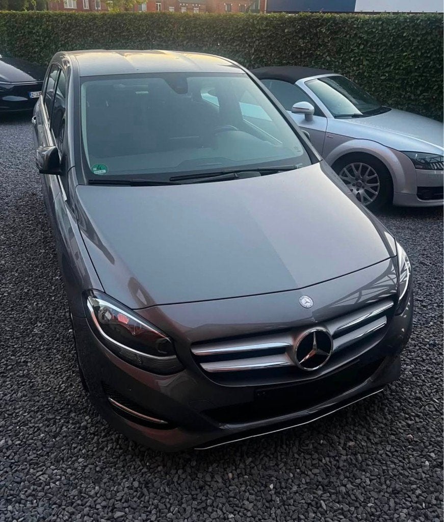Mercedes Benz B180 73.000KM airco/nav/onderhoudsboekje, Auto's, Automaat, Overige kleuren, 5 deurs, Particulier