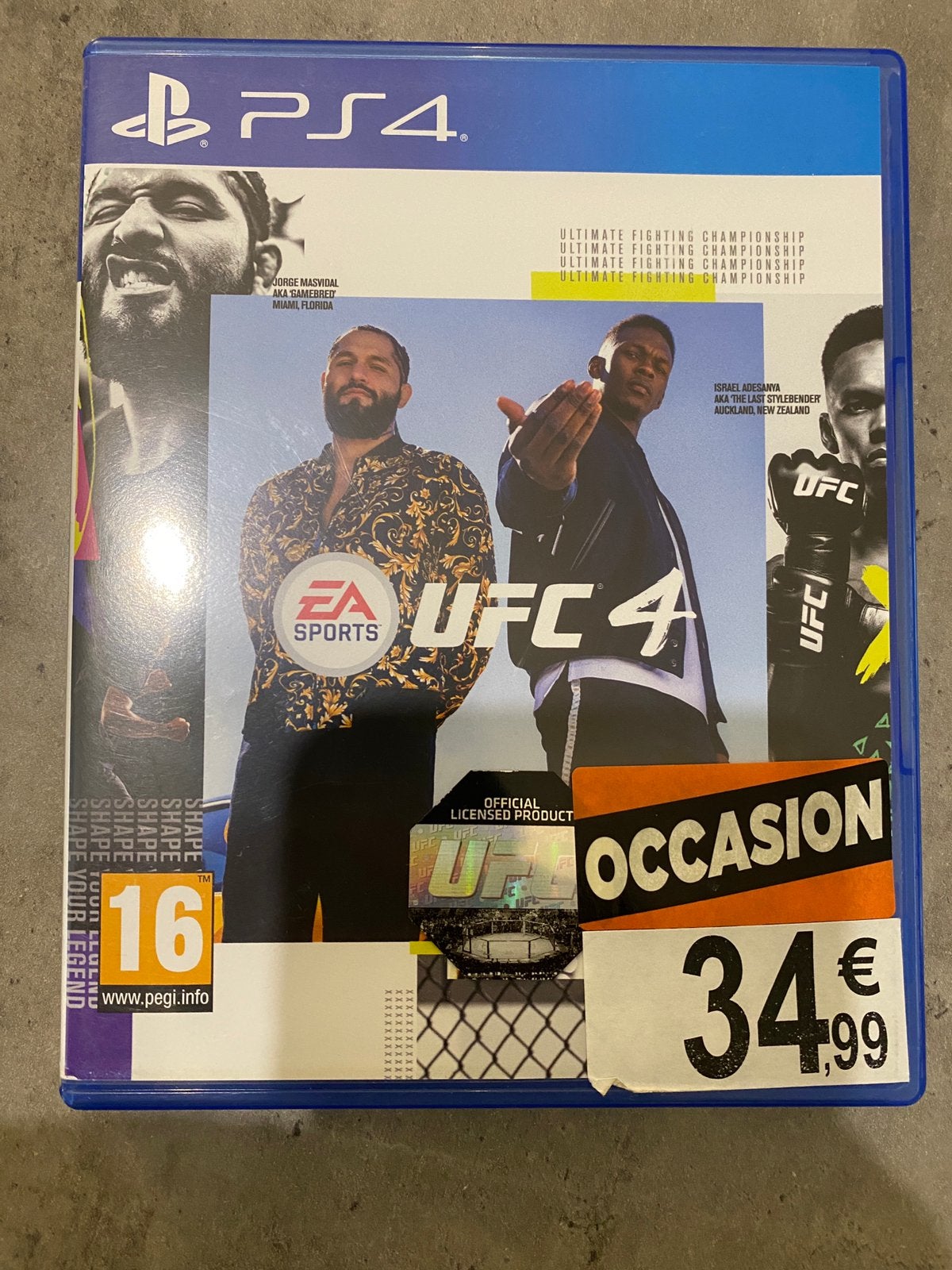 UFC 4 en PlayStation 4 peut se jouer aussi sur ps5, Enlèvement, Comme neuf