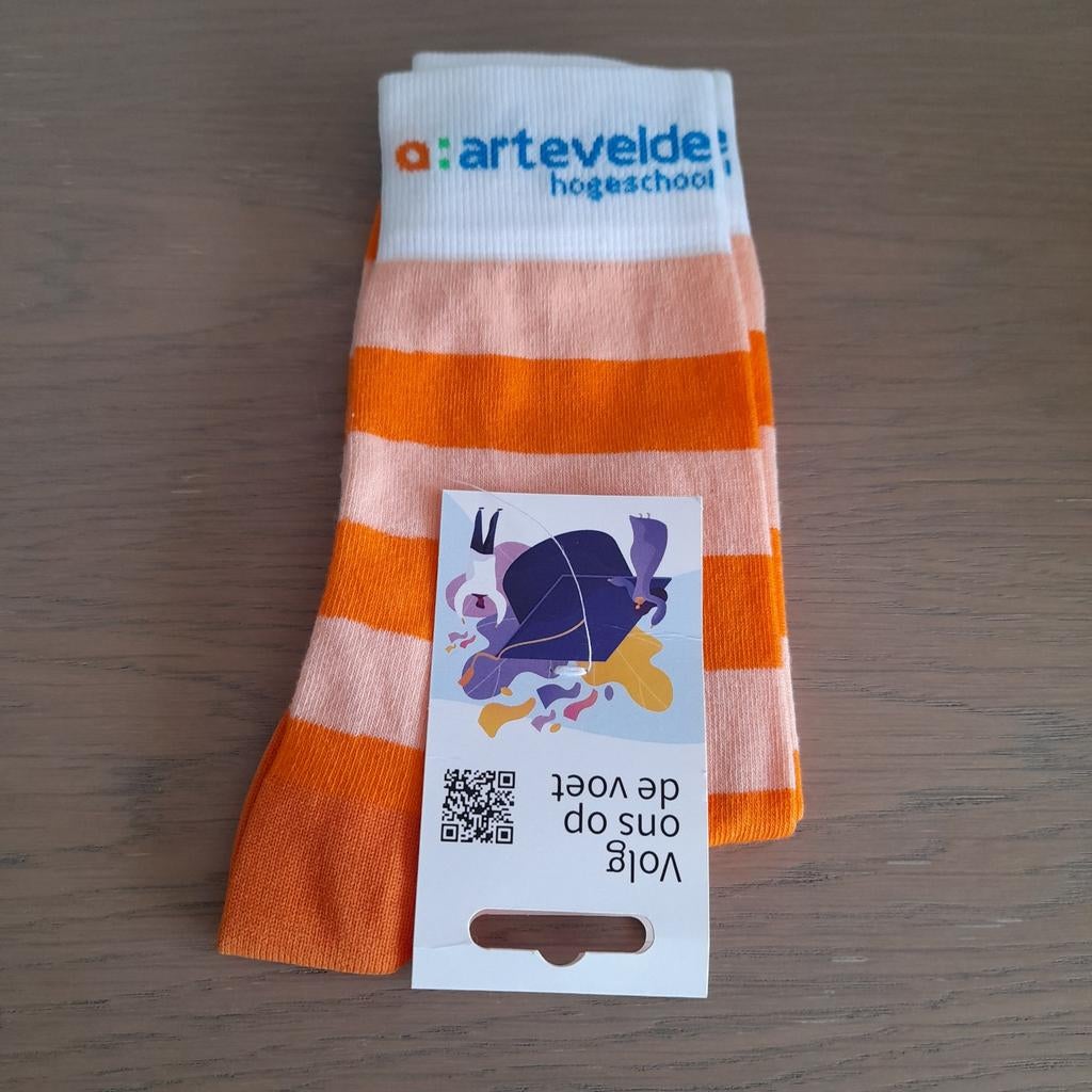 Leuke dames sokken  Artevelde Hogeschool  .  Nieuw., Kleding | Dames, Sokken en Kousen, Ophalen of Verzenden, Nieuw, Oranje, Sokken en Kniesokken