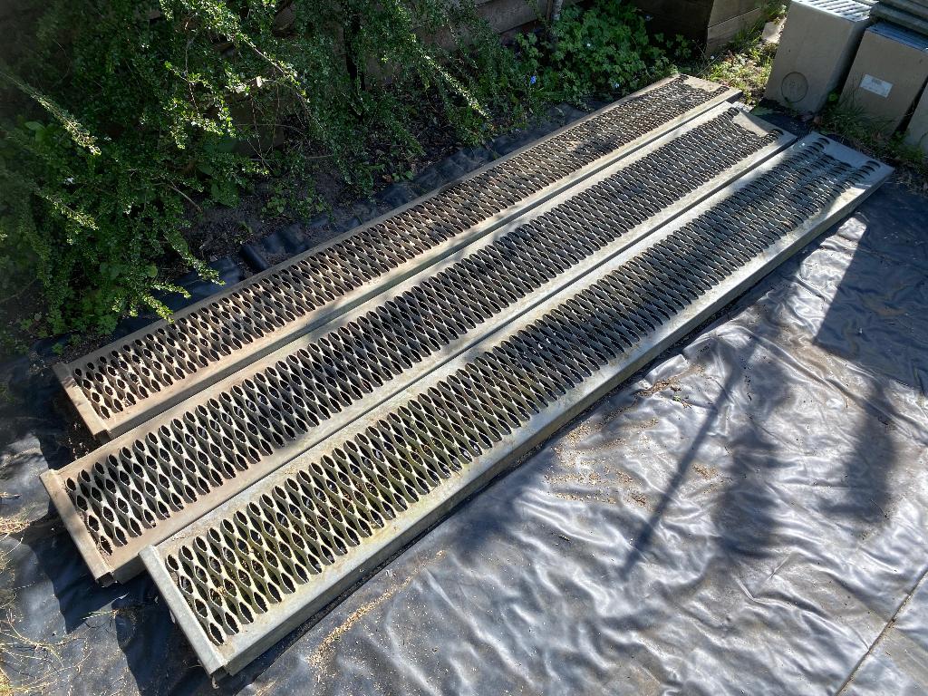 3 oprijplaten 2m45 op 30 cm zware kwaliteit, Ophalen of Verzenden, Gebruikt