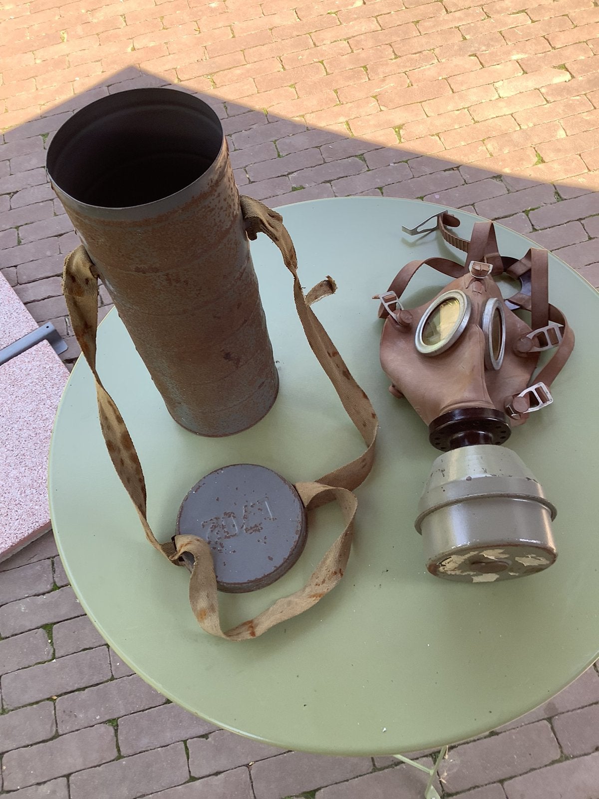 Belgisch gasmasker 1939, Ophalen