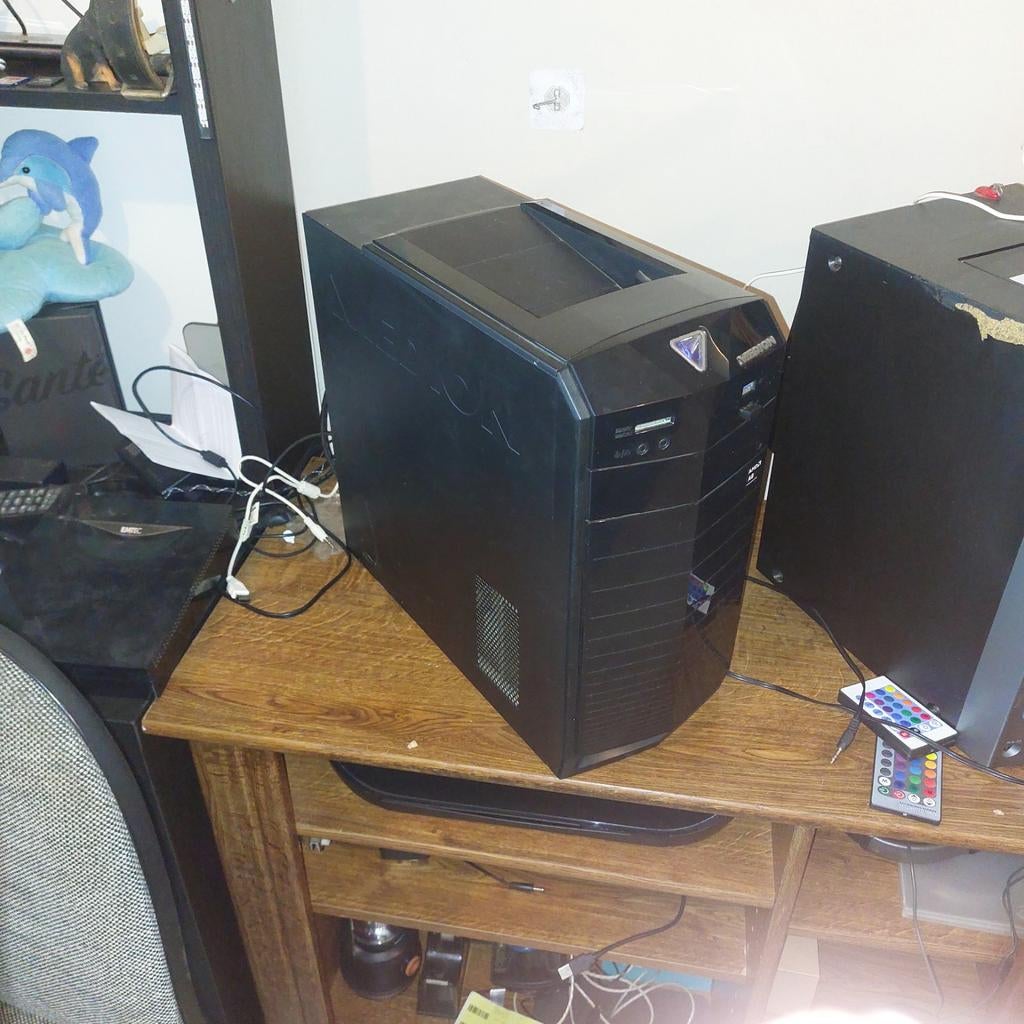 Medion pc met scherm, Computers en Software, Ophalen