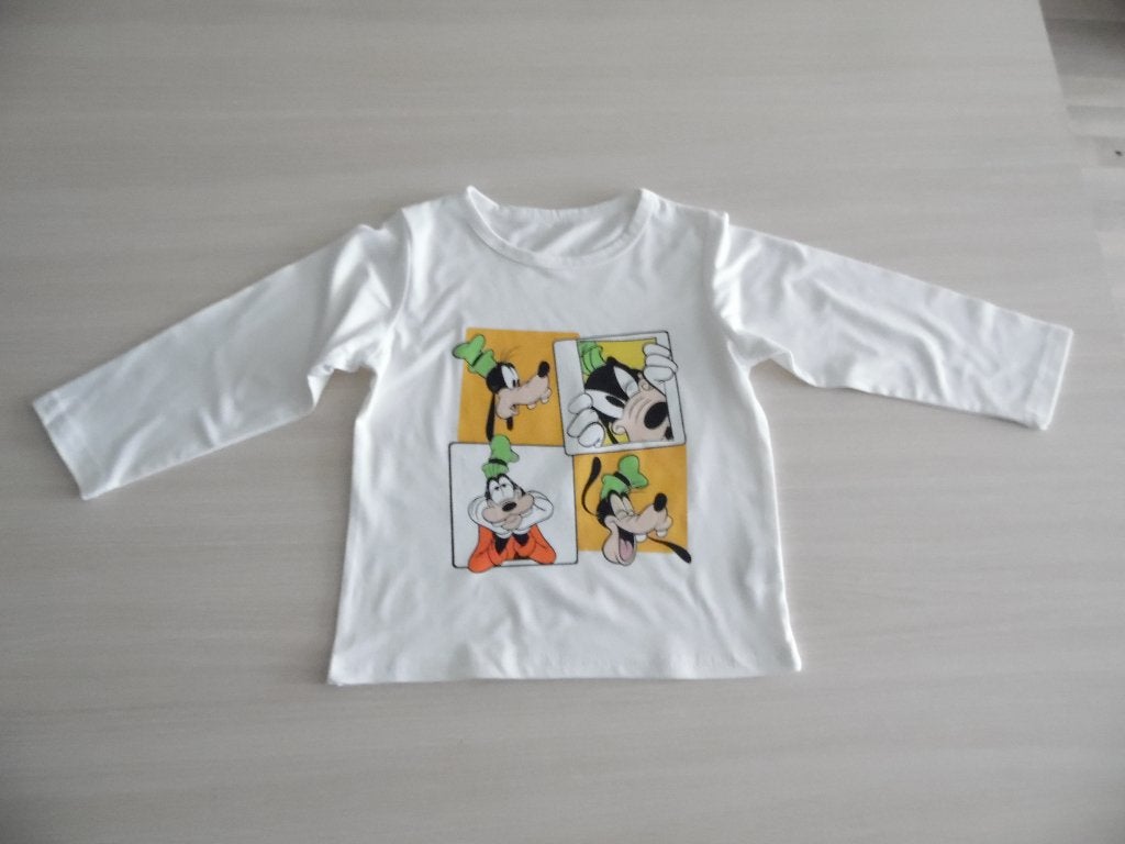 TEE-SHIRT LONGUES MANCHES DINGO DISNEY    NEUF, Enfants & Bébés, Garçon, Enlèvement ou Envoi, Chemise ou À manches longues, Neuf