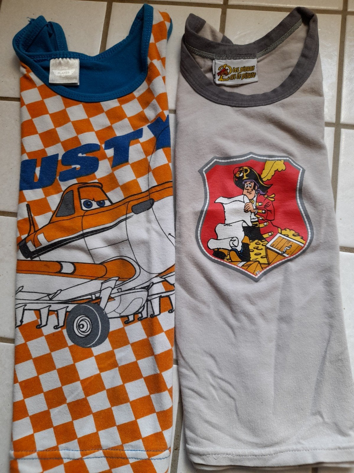 Onderhemdjes, jongens, Disney, maat 104, Kinderen en Baby's, Disney, Nacht- of Onderkleding, Ophalen of Verzenden, Zo goed als nieuw