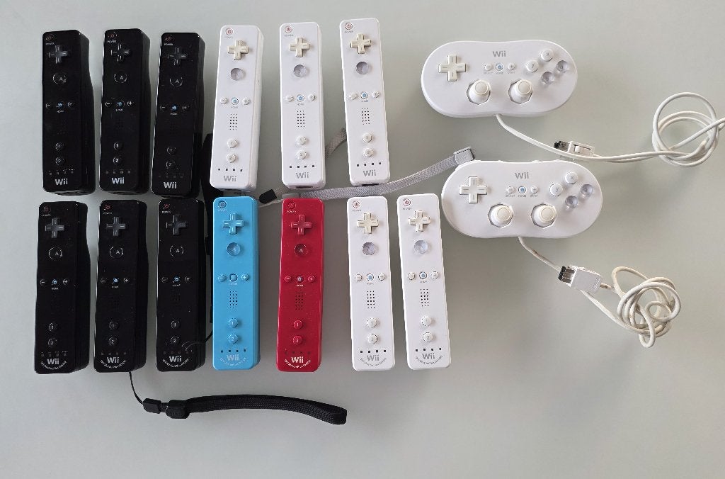 Wii controllers ,nunchucks,motion plus adapter,accessoires, Games en Spelcomputers, Ophalen of Verzenden