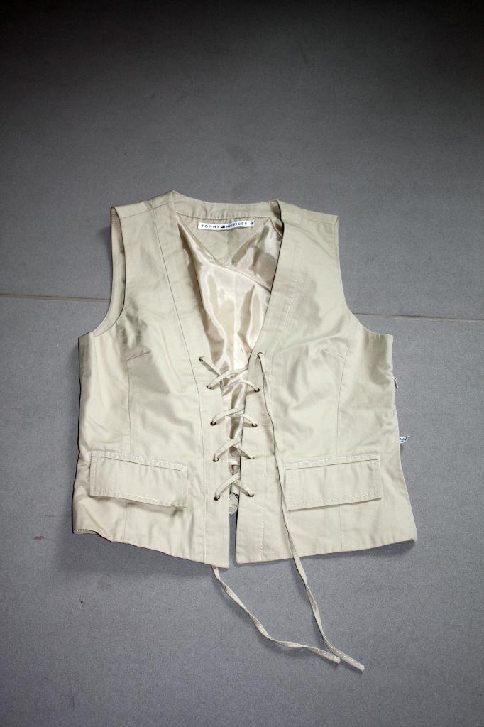 Beige gilet  – Tommy Hilfiger – maat 38, Kleding | Dames, Maat 38/40 (M), Tommy hilfiger, Beige, Ophalen of Verzenden