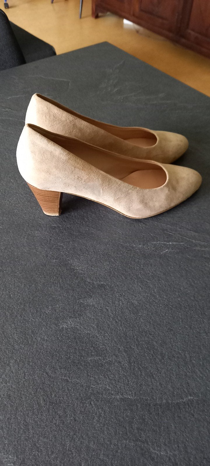 beige hush puppies, Ophalen, Zo goed als nieuw, Beige