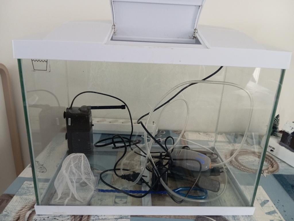 Aquarium 39l, Dieren en Toebehoren, Ophalen, Zo goed als nieuw, Leeg aquarium, Superfish