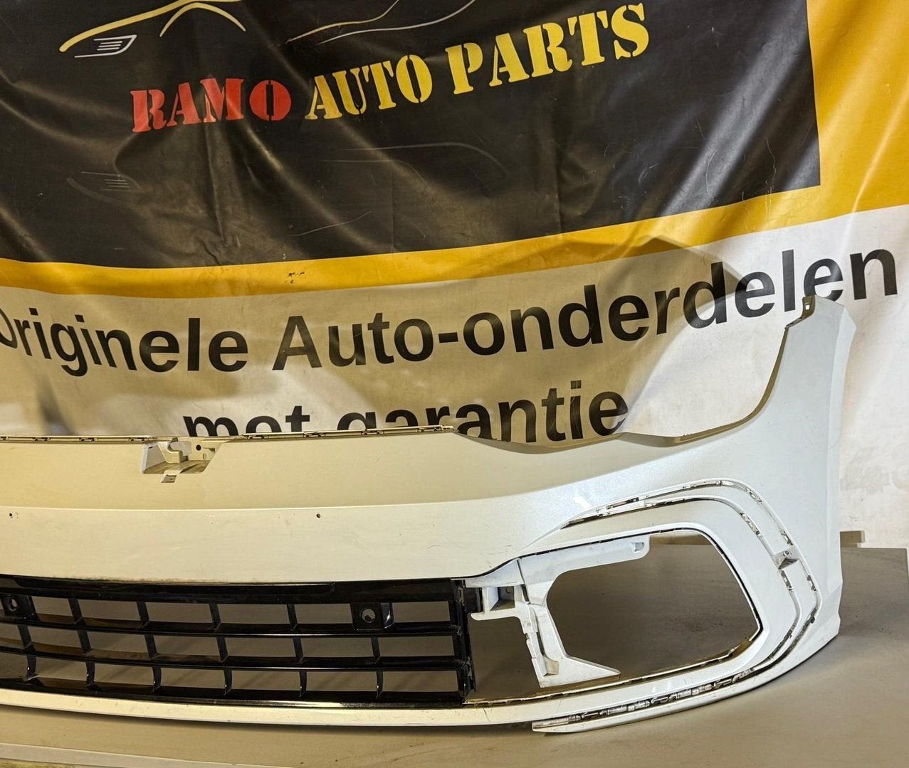 VW GOLF8 5H R-LINE FRONT BUMPER LC9A, Gebruikt, -, -, Ophalen of Verzenden