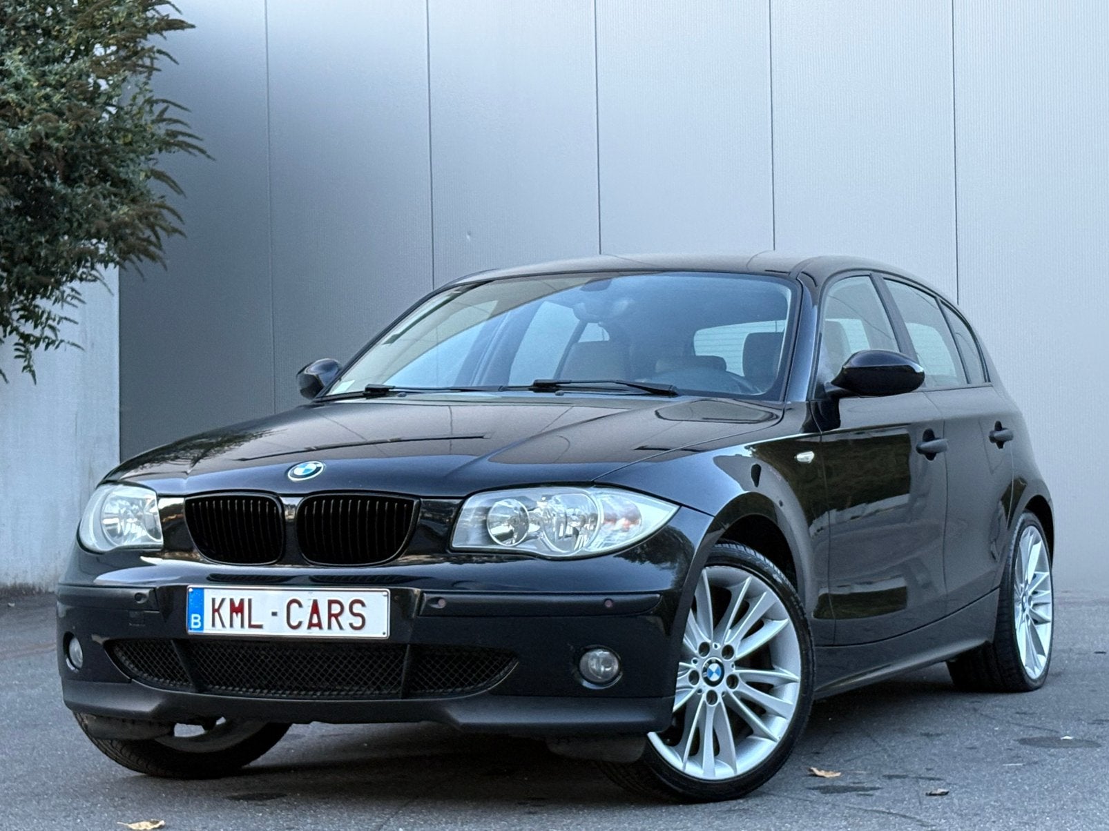 BMW 118I 2.0 BENZINE, AUTOMAAT, GEKEURD, CRUISE,NAVI,CARPLAY, Autos, Euro 5, Entreprise, Garantie prolongée, 95 kW