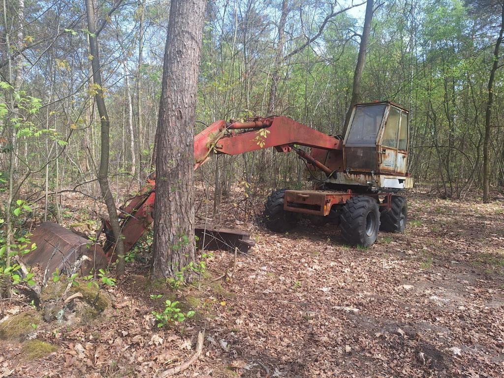 Graafmachine Poclain XT45 10T, Zakelijke goederen, Machines en Bouw | Kranen en Graafmachines, Ophalen, Graafmachine