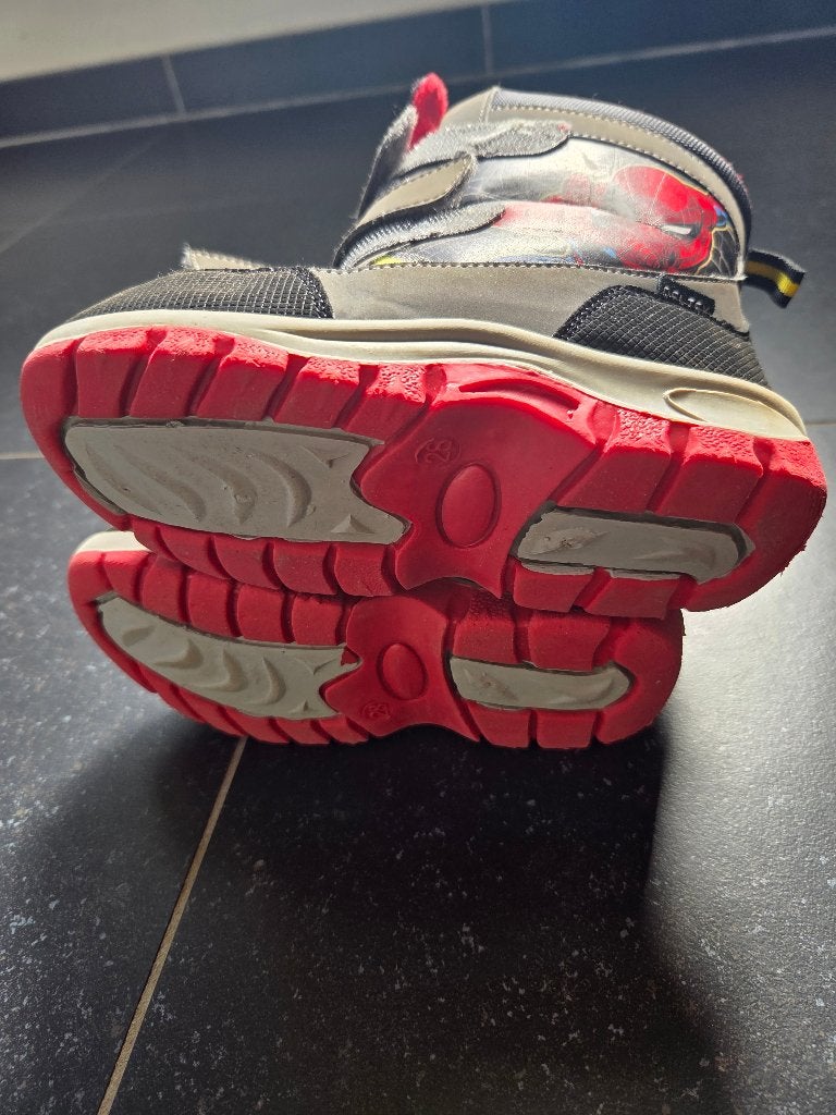 Snowboots Spiderman maat 28, Kinderen en Baby's, Ophalen