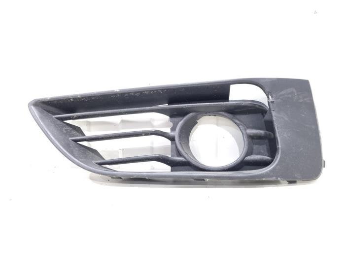 Plaque de protection feu antibrouillard gauche d'un BMW 2-Se, -, 3 mois de garantie, Utilisé, -