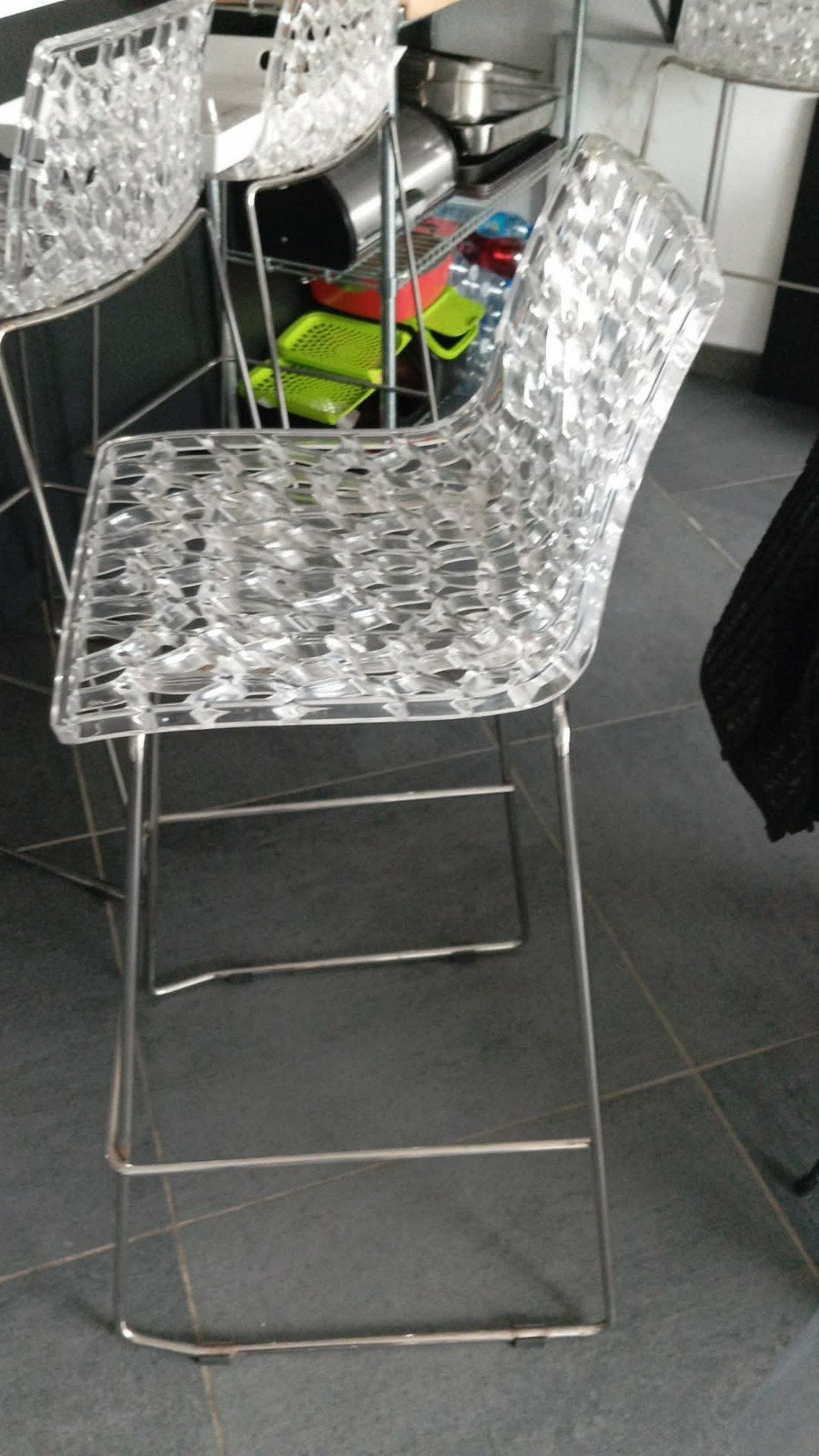 4 chaises hautes design, Maison & Meubles, Tabourets de bar, Enlèvement