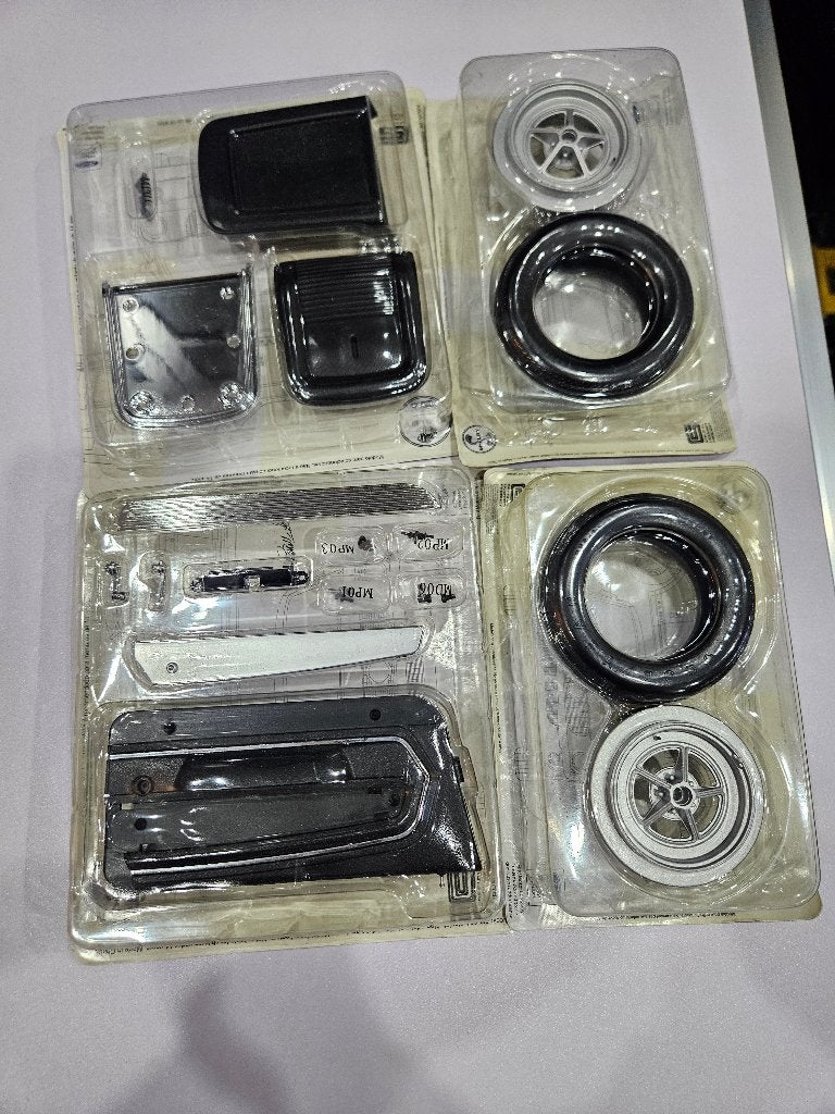 Lot pièces neuves Ford Mustang Shelby GT-500 1967, Enlèvement, Neuf, Voiture