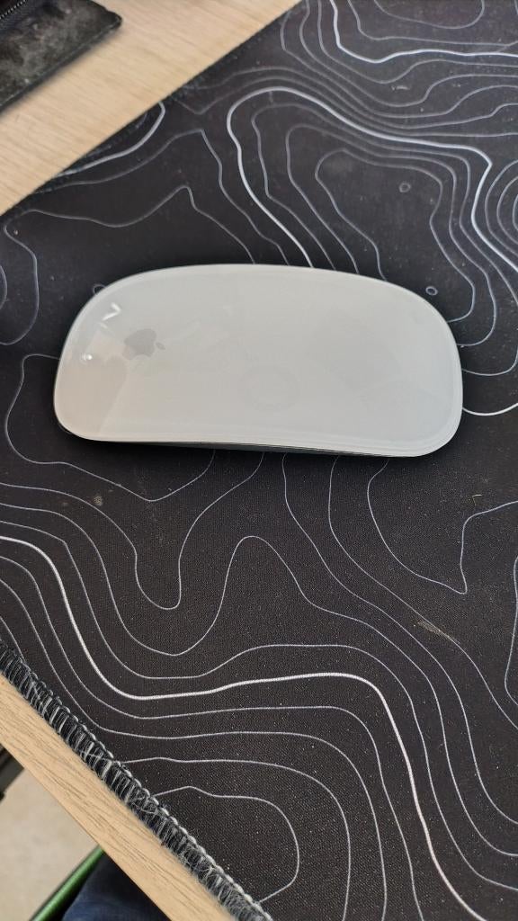 Apple Magic Mouse 2, Souris, Enlèvement ou Envoi, Comme neuf, Sans fil