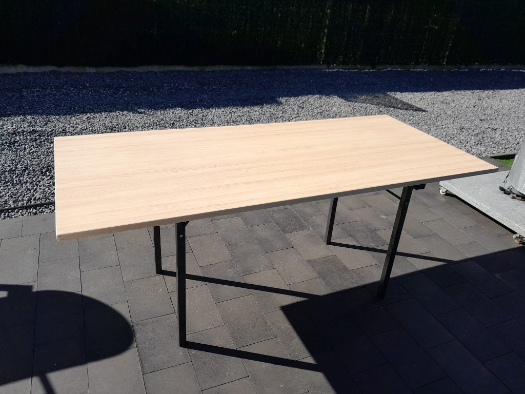 Tafels te huur (Verschillende formaten), Enlèvement