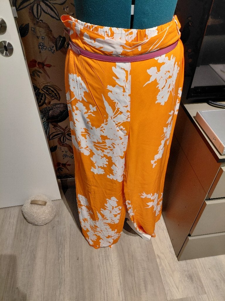 atmos prachtige broek m46, Kleding | Dames, Broeken en Pantalons, Ophalen, Zo goed als nieuw, Maat 46/48 (XL) of groter