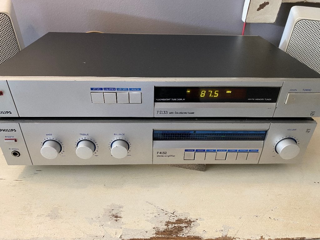 Amplificateur et tuner Philips F4132 -F2133, TV, Hi-fi & Vidéo, Amplificateurs & Ampli-syntoniseurs, Autres marques, Enlèvement ou Envoi