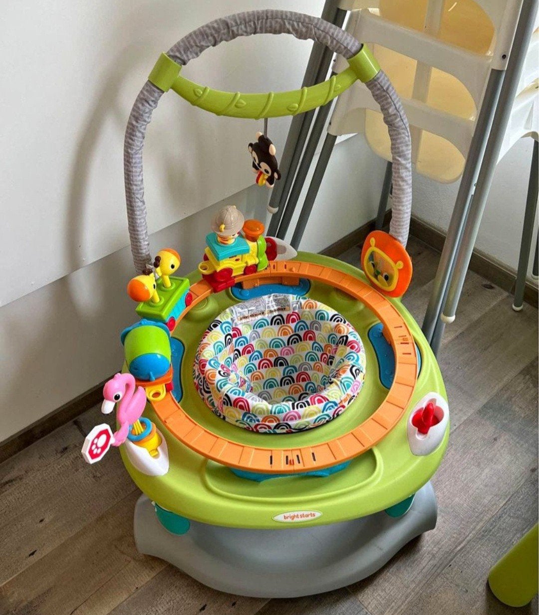 Speeltafel bright starts, Enfants & Bébés, Jouets | Jouets de bébé, Enlèvement