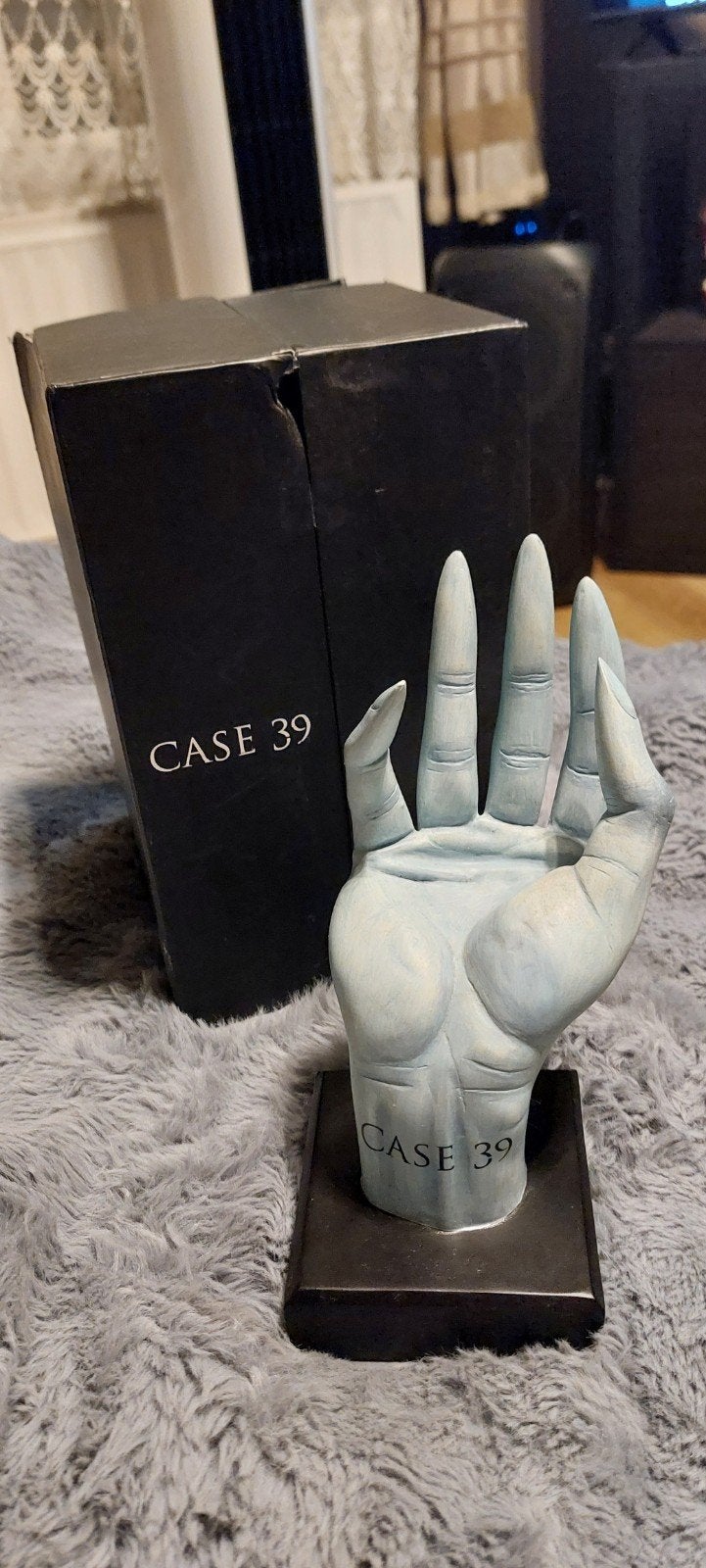 Statuette Collector Film d'Horreur "Case 39" - Paramount, Enlèvement