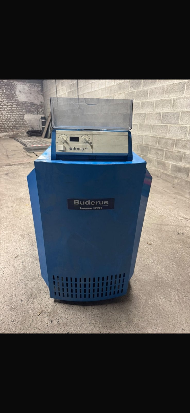 Chaudière Buderus 32 Kw Logano G144 a gaz, Bricolage & Construction, Enlèvement, Comme neuf
