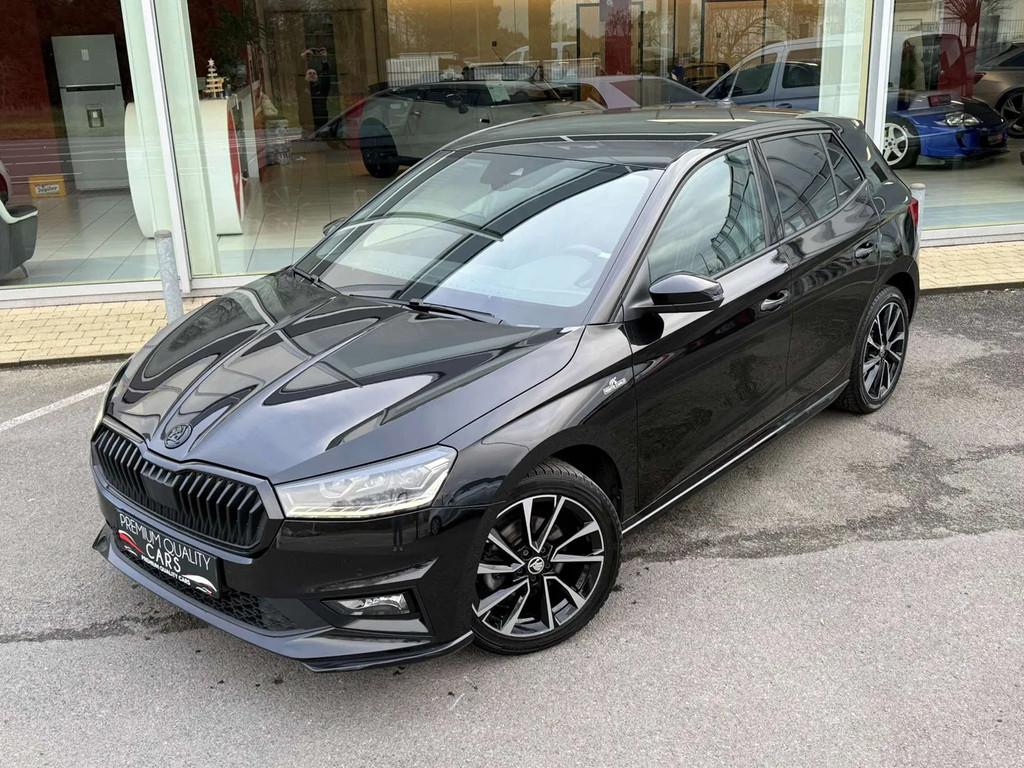 Skoda Fabia 1.5 TSI Monte Carlo / CARPLAY / CAMERA / ZETLVRW, Auto's, Automaat, Stof, Zwart, Bedrijf