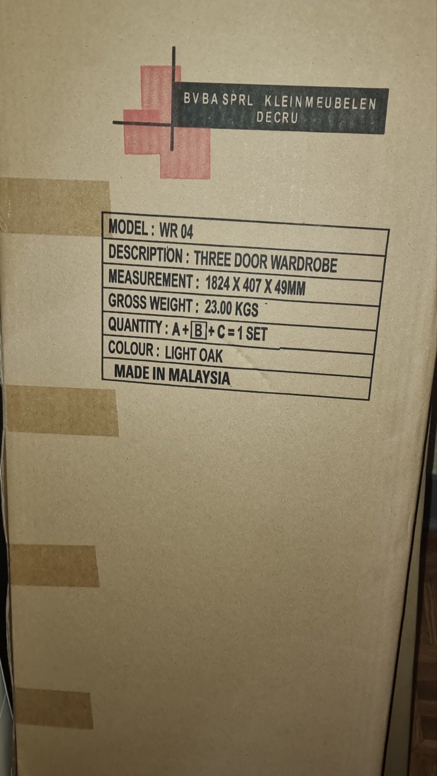 Armoire neuve dans ses 3 boites, Enlèvement