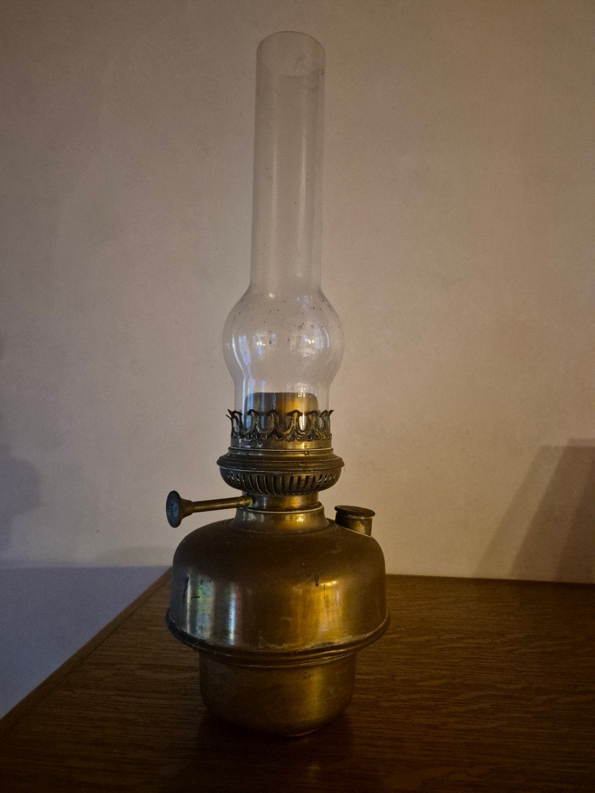 Vintage petroleumlamp in messing van L&B 1887, Enlèvement