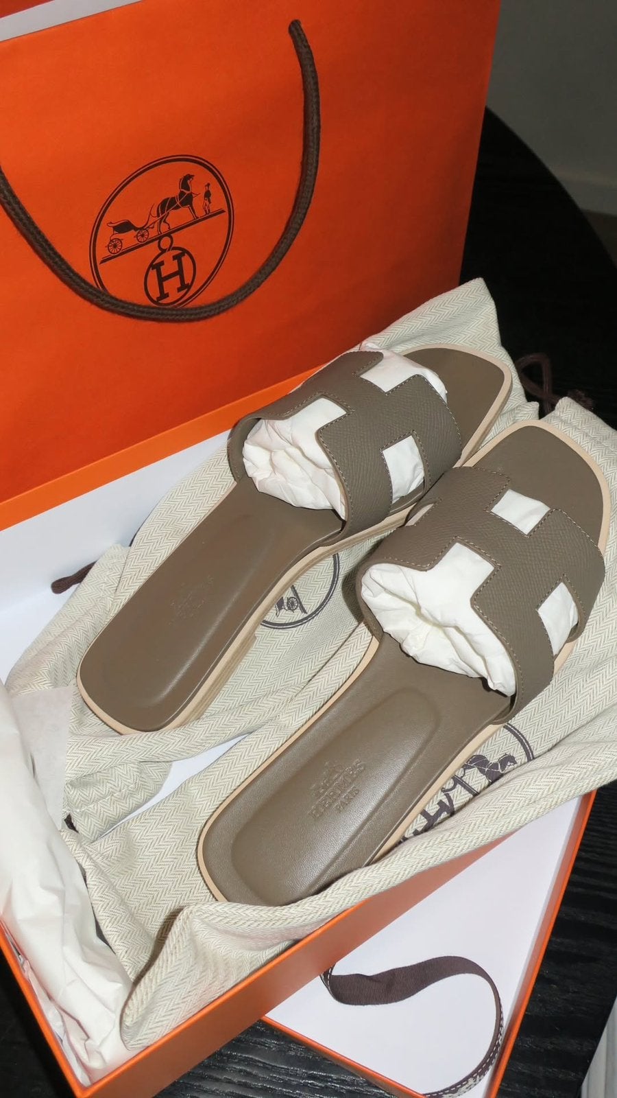 Sandales Hermes Oran, Enlèvement ou Envoi, Neuf, Sandales de bain