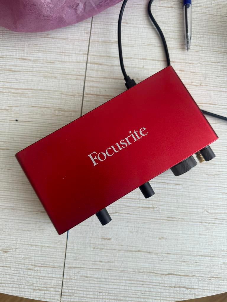 Focusrite Scarlett 2i2 3rd Gen 2-in, 2-out audio interface, Enlèvement, Comme neuf