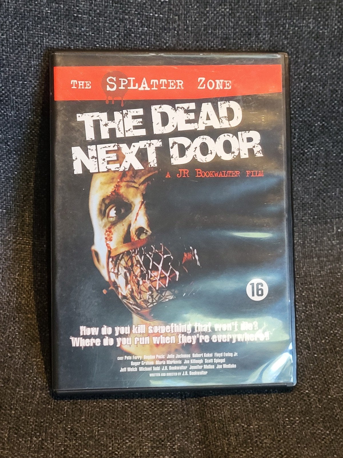 dvd " The dead next door", CD & DVD, Enlèvement ou Envoi, Anglais, À partir de 16 ans, Utilisé