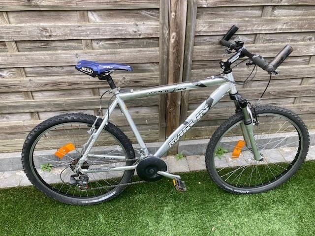 MTB Marlin  26 inch, Ophalen, 24 inch of meer, Velgrem, V-brakes