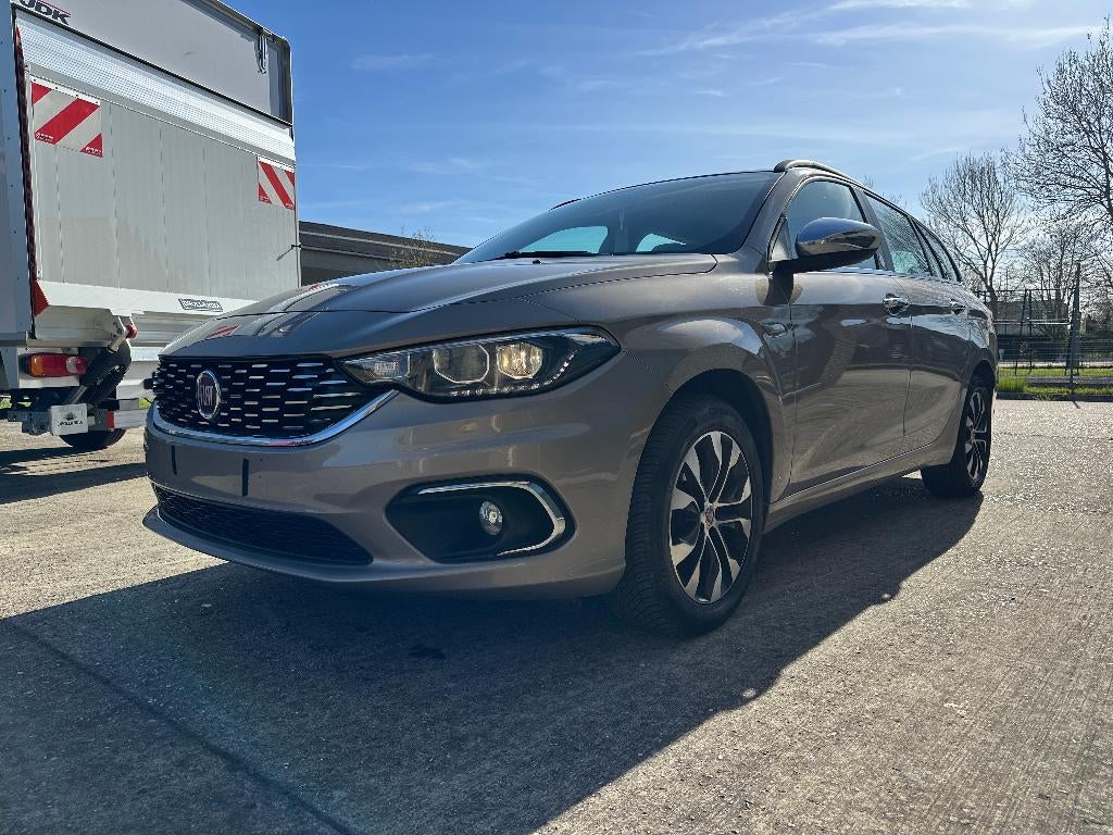 Fiat Tipo 1.3 Diesel 2019 Adblue, Auto's, Voorwielaandrijving, Stof, 4 cilinders, Beige