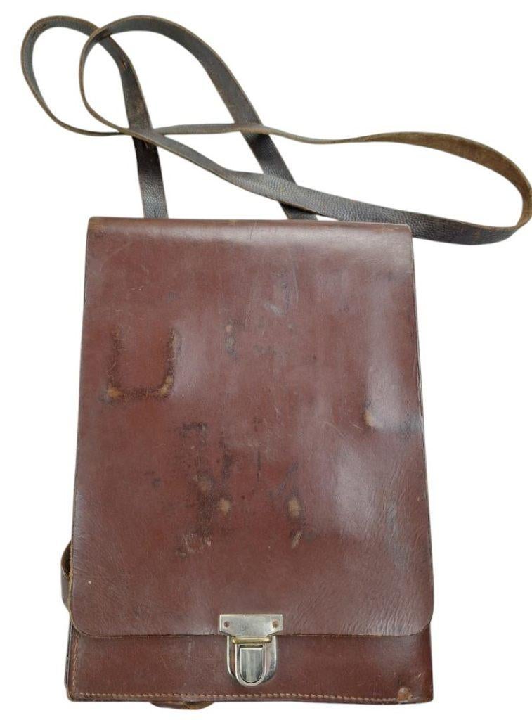 duitse ww2 luftwaffe kaarten tas met een italiaanse  kaart, Verzamelen, Militaria | Tweede Wereldoorlog, Ophalen of Verzenden
