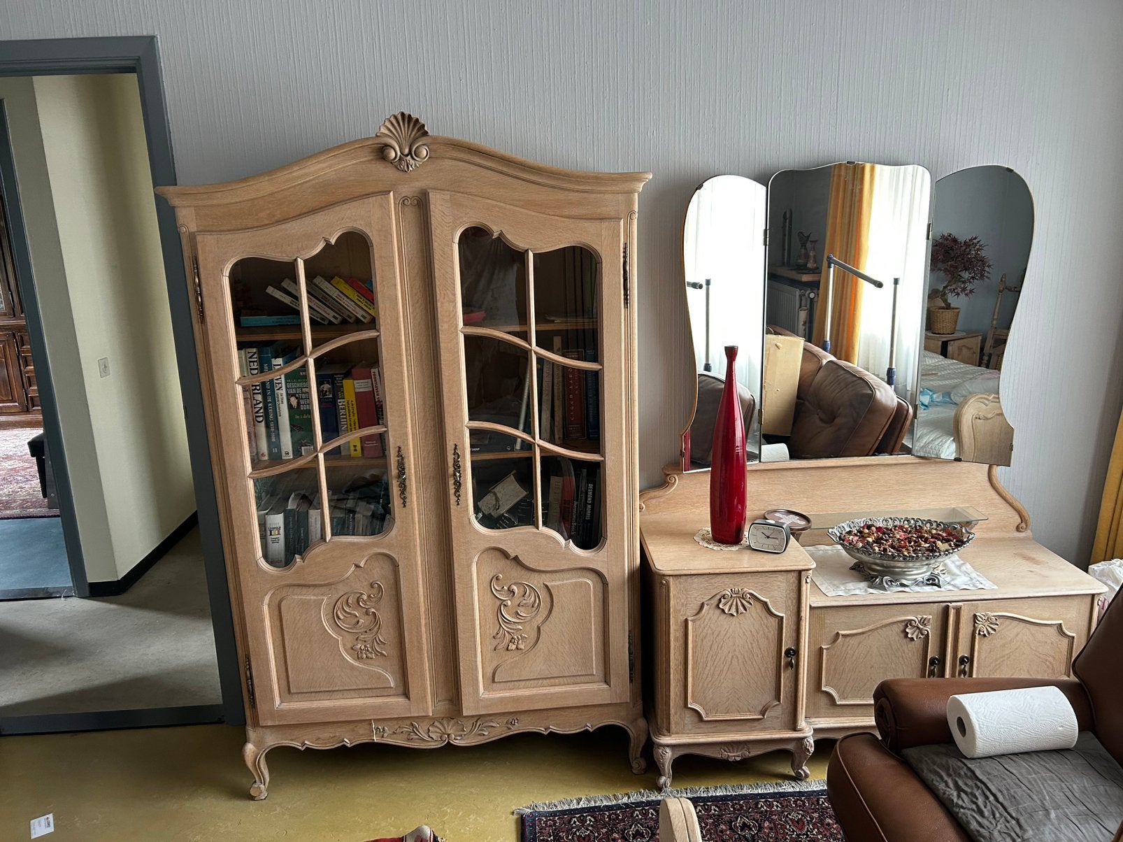 Boekenkast + kast met spiegel, Ophalen