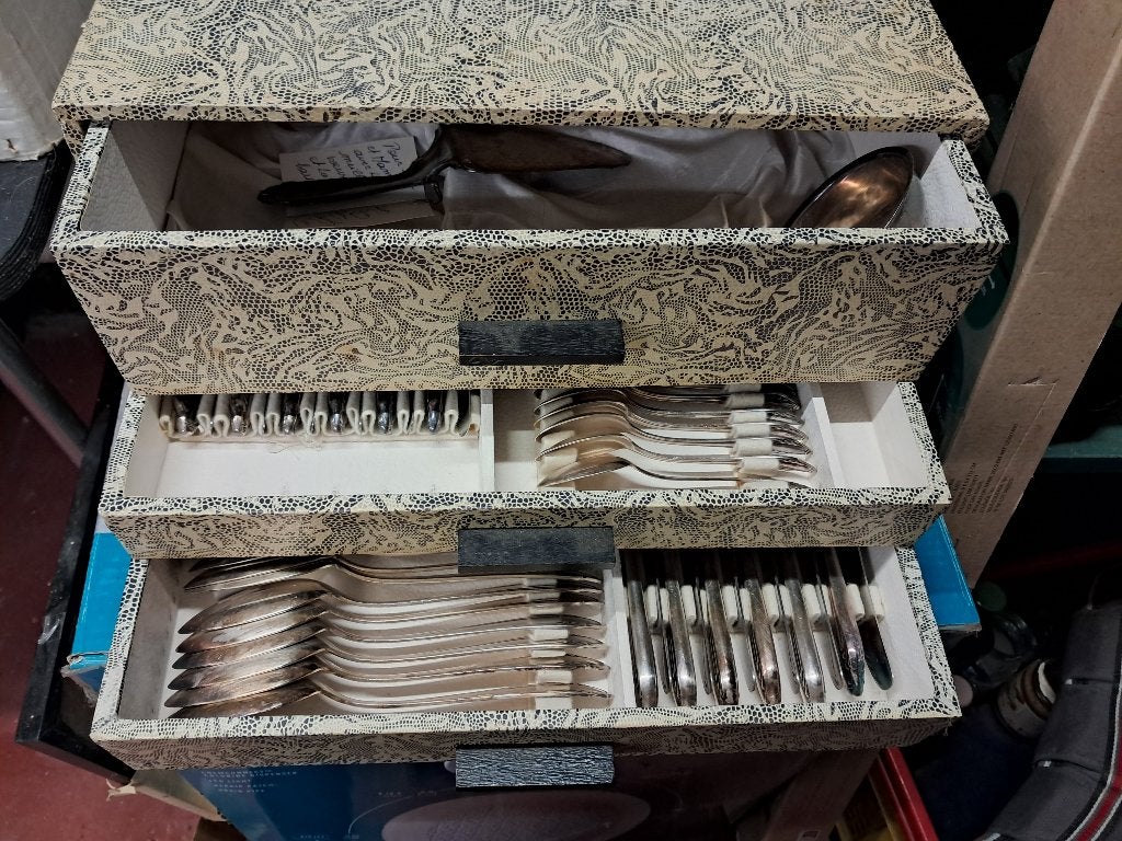 Coffret de couverts Württembergische Metallwarenfabrik, Enlèvement