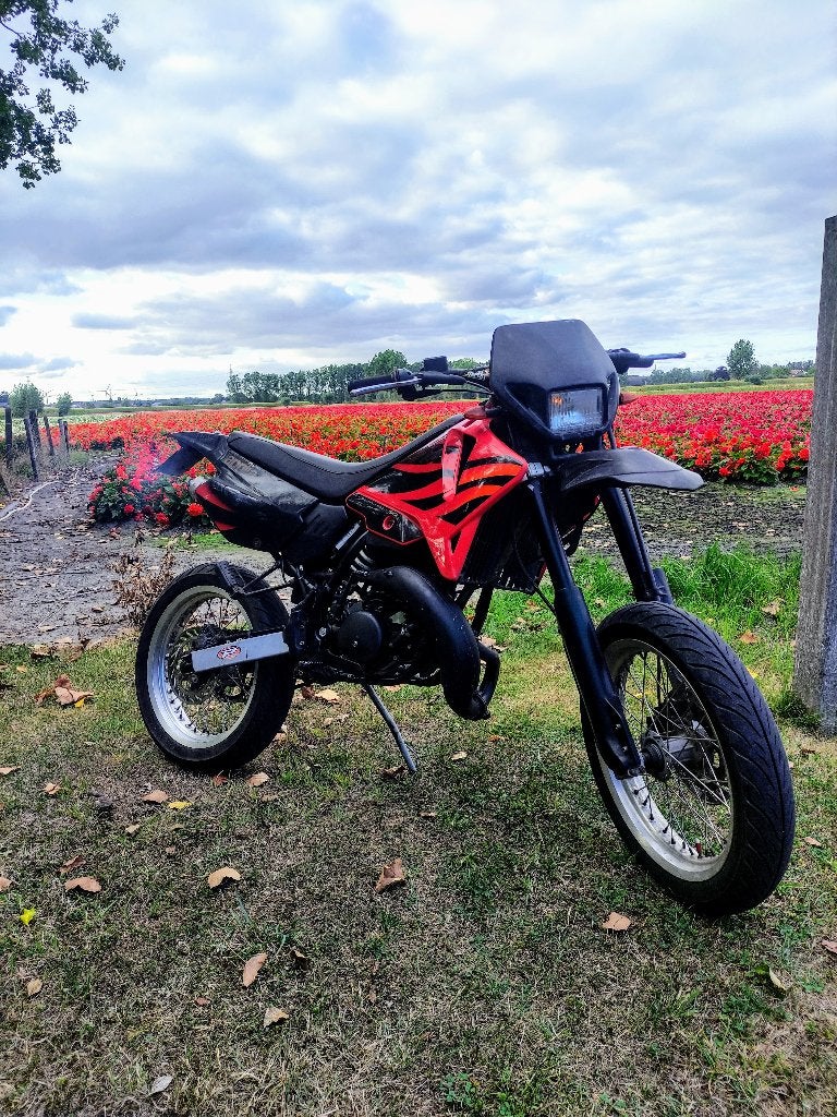 Aprilia mx 50, Fietsen en Brommers, Brommers | Derbi, Gebruikt, Klasse B (45 km/u), Ophalen
