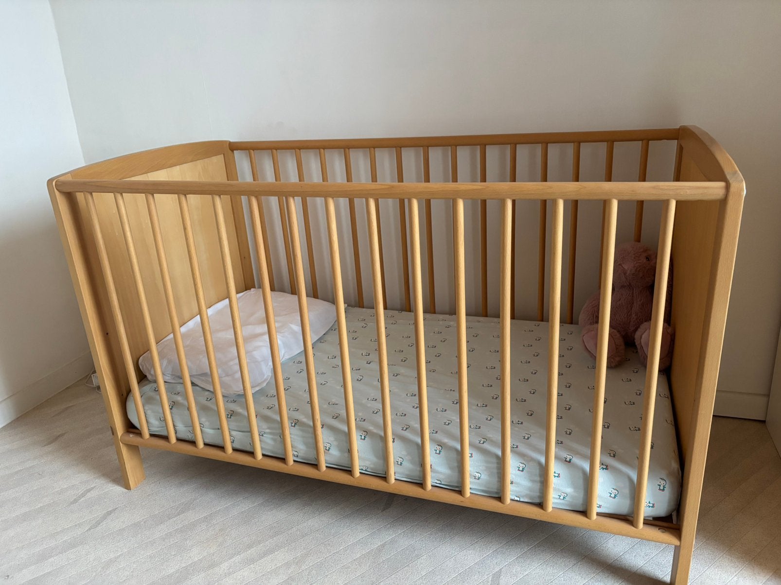 Babybed met toebehoren, Ophalen, Zo goed als nieuw