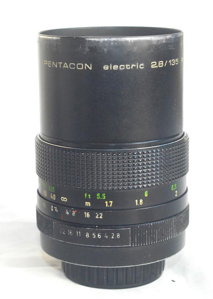 Pentacon electric 135mm 2.8 MC + bague d'adaptation possible, Ophalen of Verzenden, Gebruikt, Spiegelreflex, Overige Merken