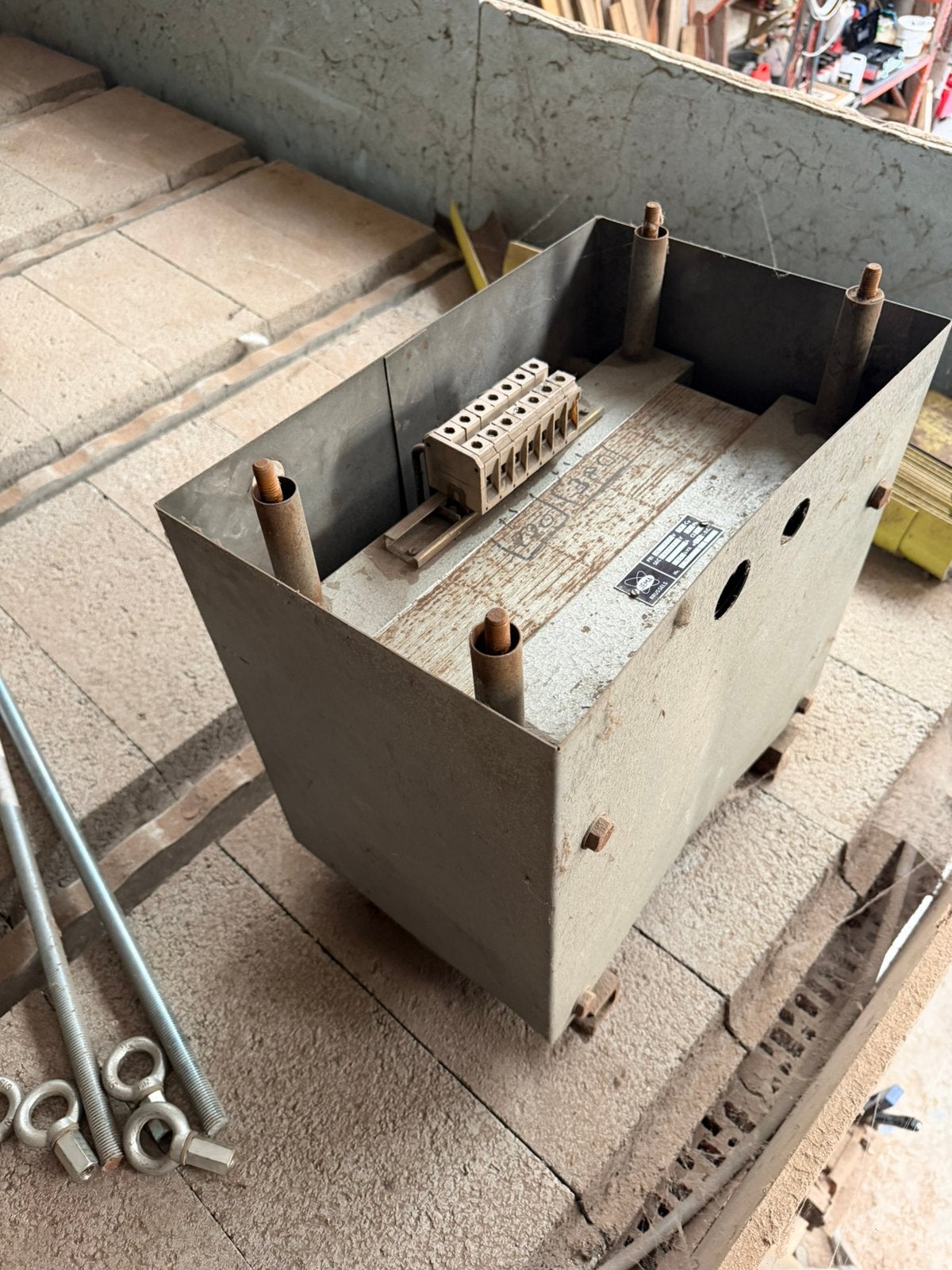 Transformator 220-380v, Doe-het-zelf en Bouw, Ophalen, Gebruikt