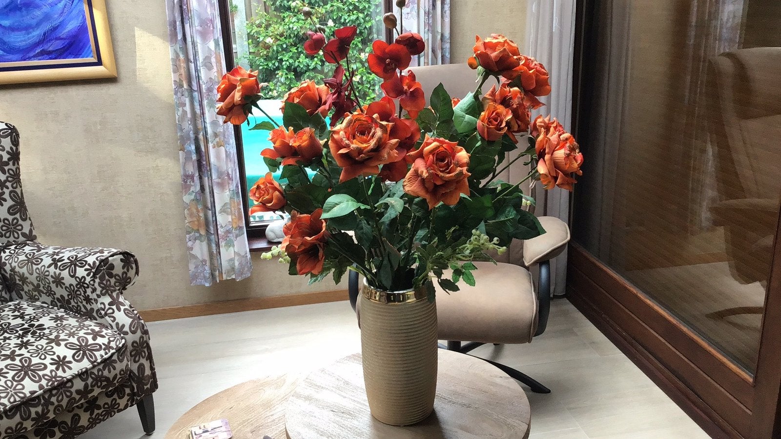 Mooie vaas met kunstbloemen, Ophalen of Verzenden, Zo goed als nieuw