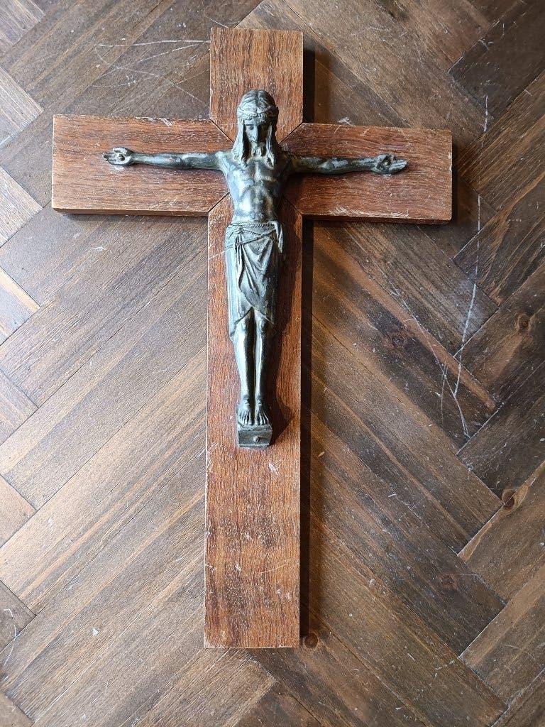Crucifix, Enlèvement ou Envoi