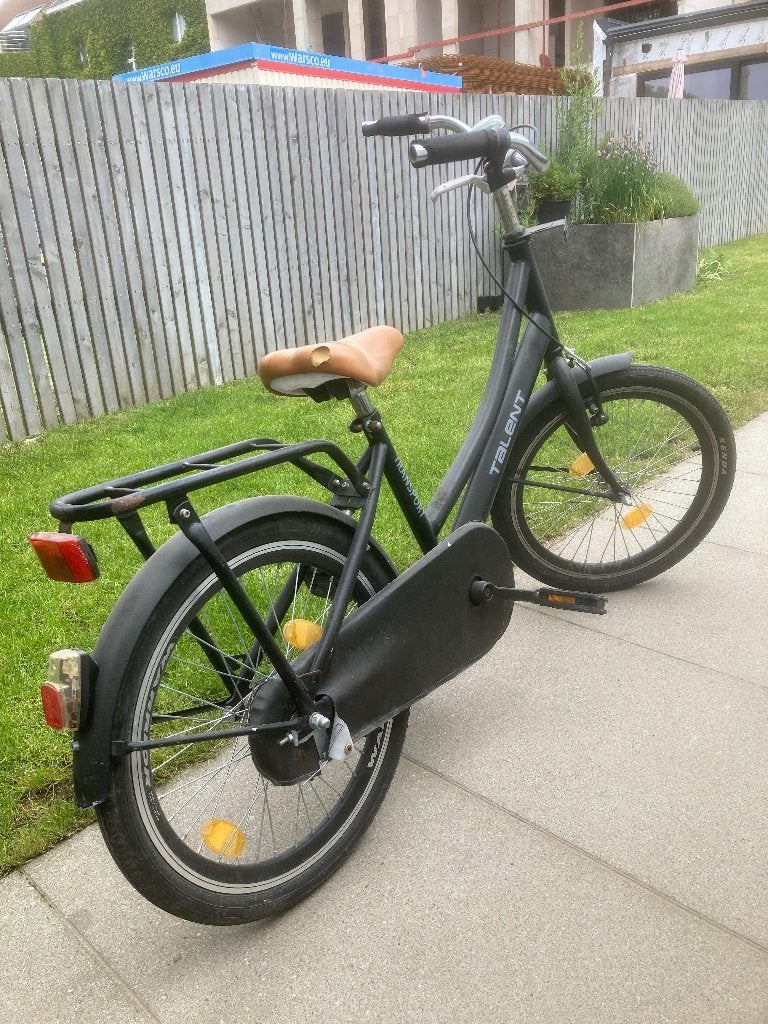 Kinderfietsje circa 8-9 jaar, Fietsen en Brommers, Fietsen | Meisjes, Ophalen, Gebruikt, Terugtraprem