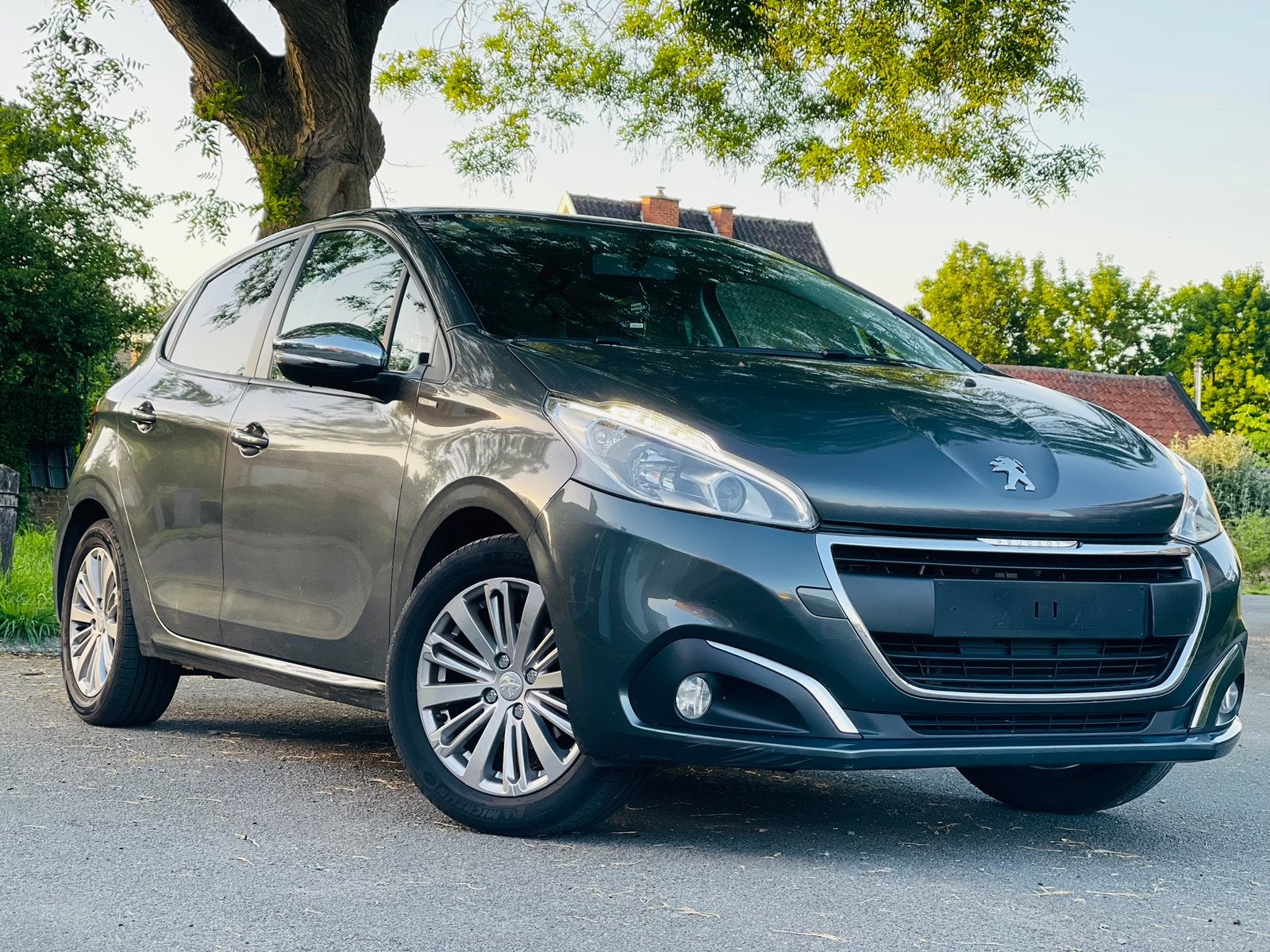 Peugeot 208 PURE TECH 1.2 benzine GSM : 0485391477, Autos, Argent ou Gris, Achat, Euro 6, 5 portes