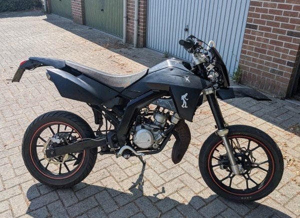 Razzo STR 50 – Schakelbrommer met LeoVince-uitlaat, Enlèvement, Utilisé, 50 cm³, Classe B (45 km/h)