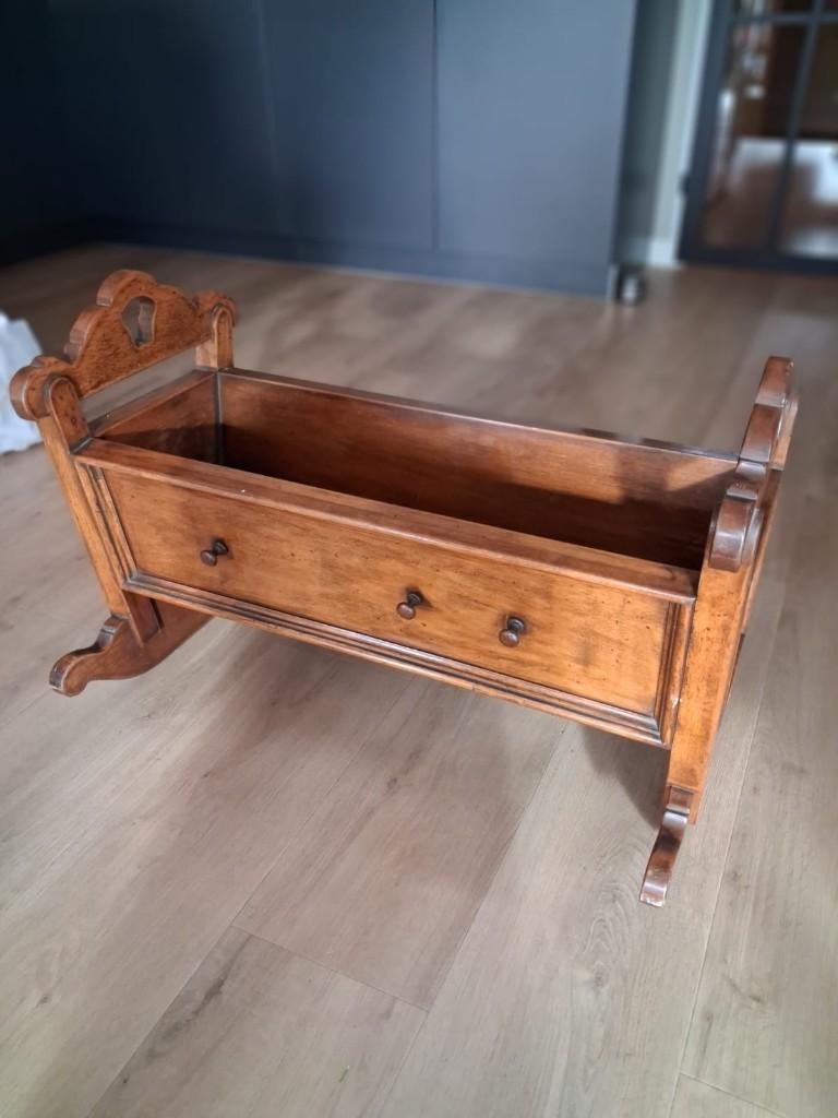 Antieke schommel wieg hout, Ophalen, Gebruikt, Wieg